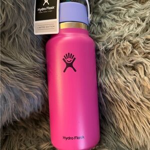 Hydro Flask Pink Bottle with Lavender Cap and Silver Accent 32oz